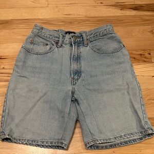 GAP Light wash, high waisted jean shorts